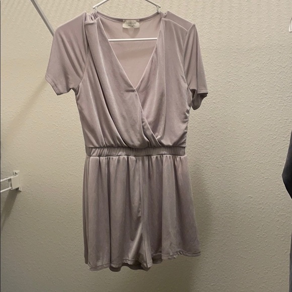 Shorts Romper - Picture 1 of 4